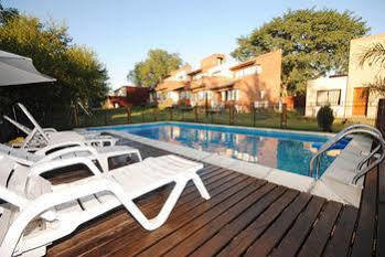 Hotel Aguaribay Apart Cabanas *