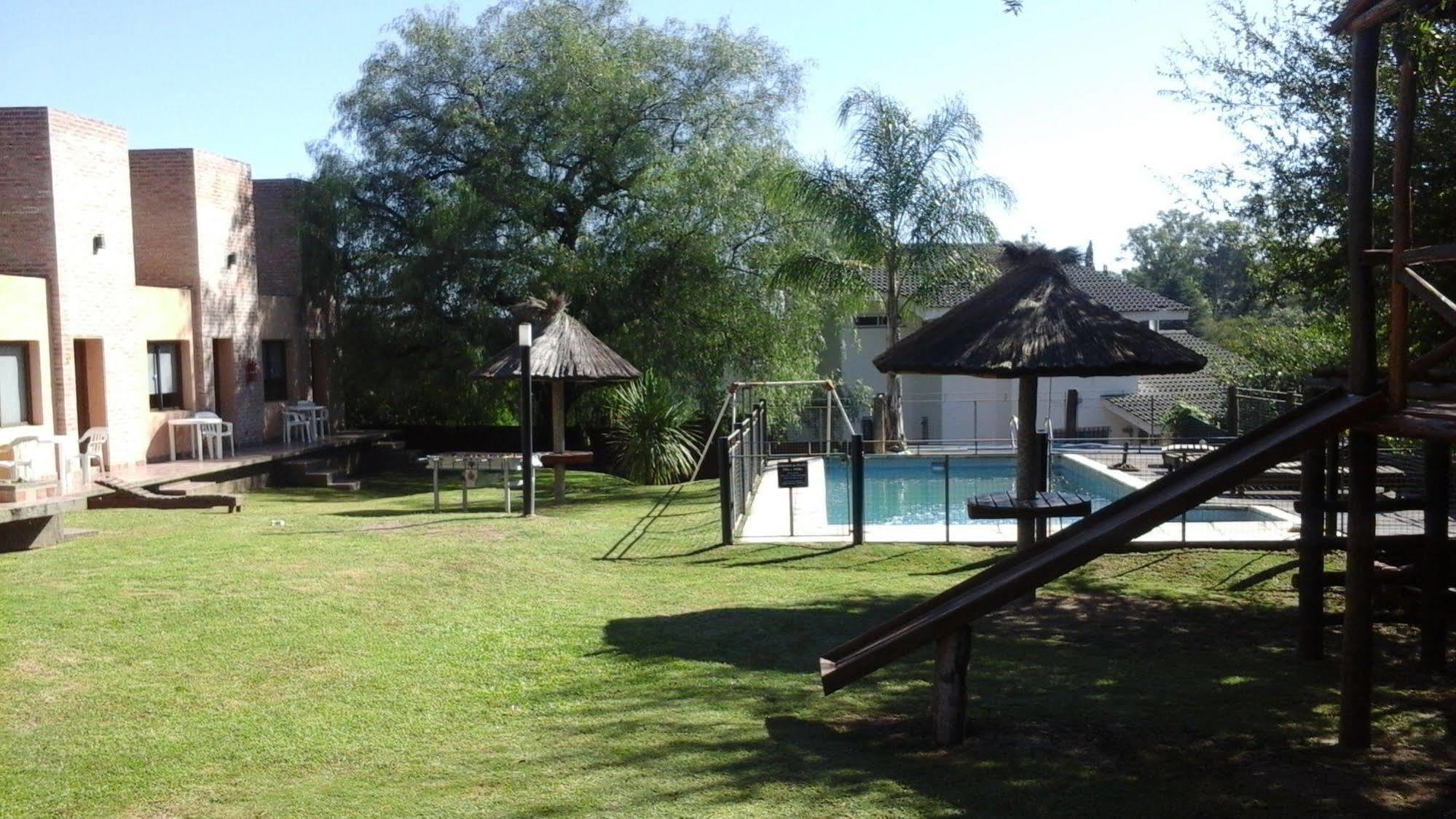 Aguaribay Apart Cabanas Villa Carlos Paz