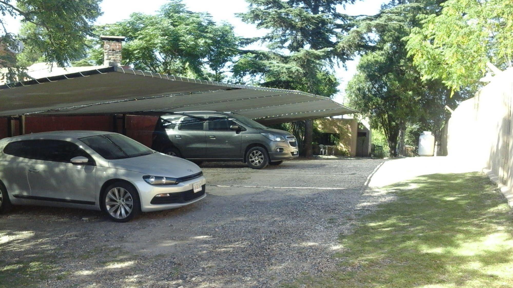 Aguaribay Apart Cabanas * Villa Carlos Paz