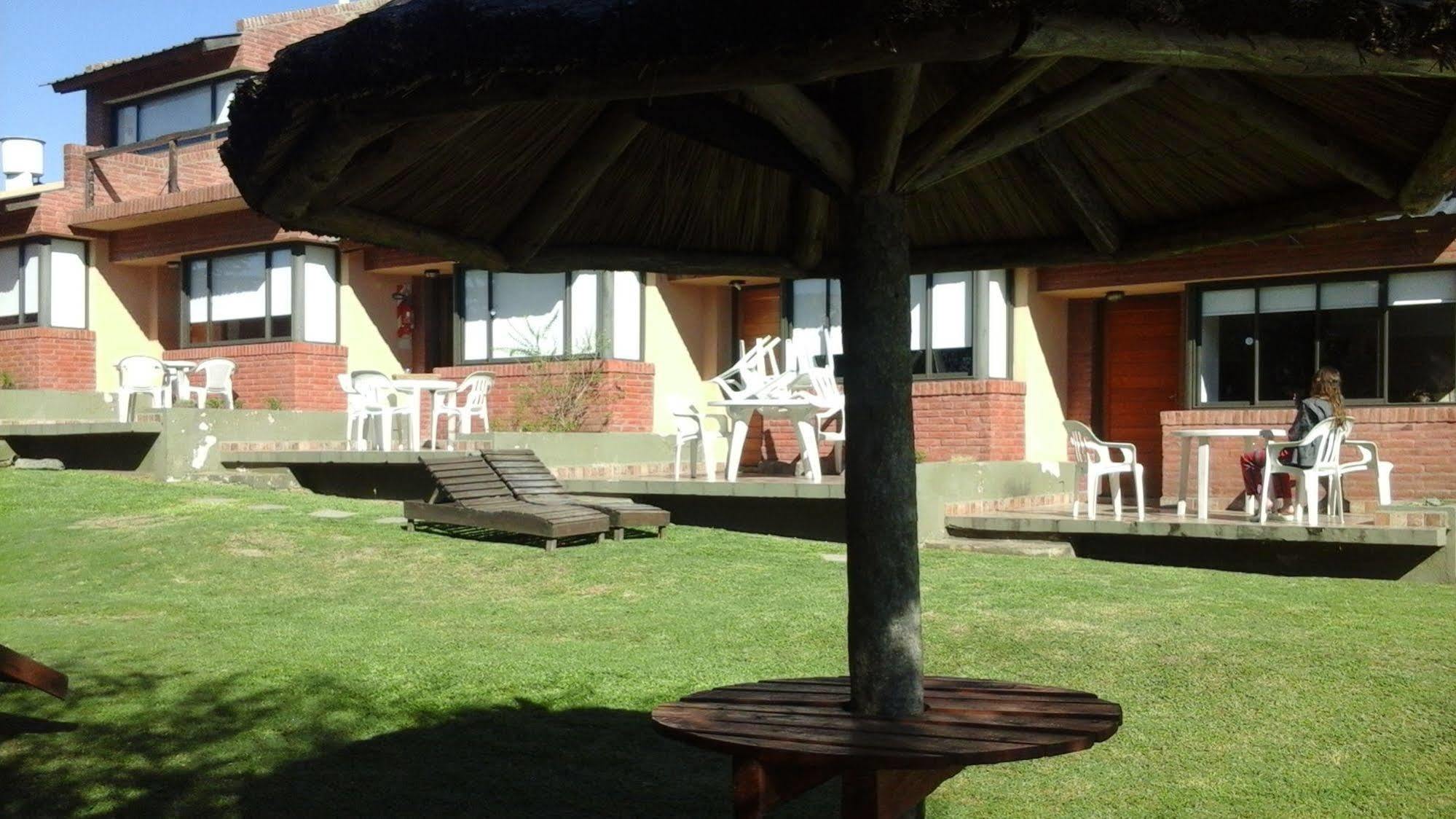 Hotel Aguaribay Apart Cabanas