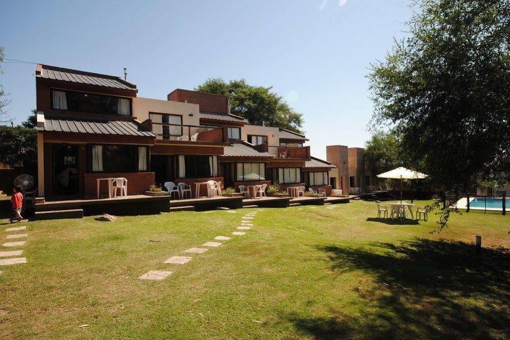 Aguaribay Apart Cabanas Villa Carlos Paz