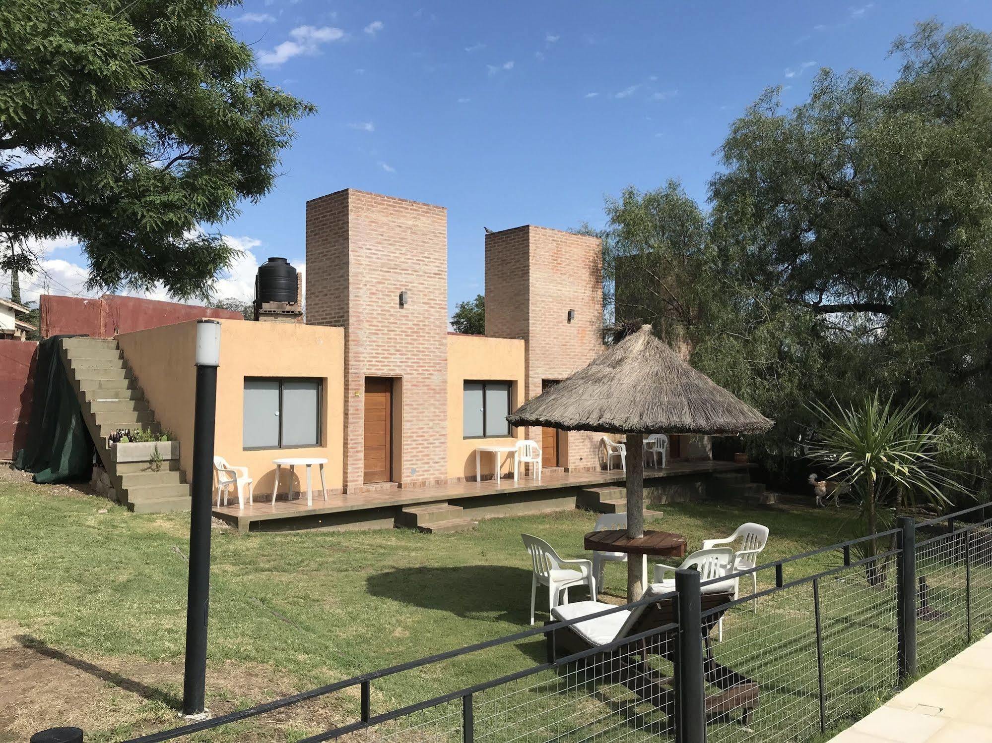 Aguaribay Apart Cabanas